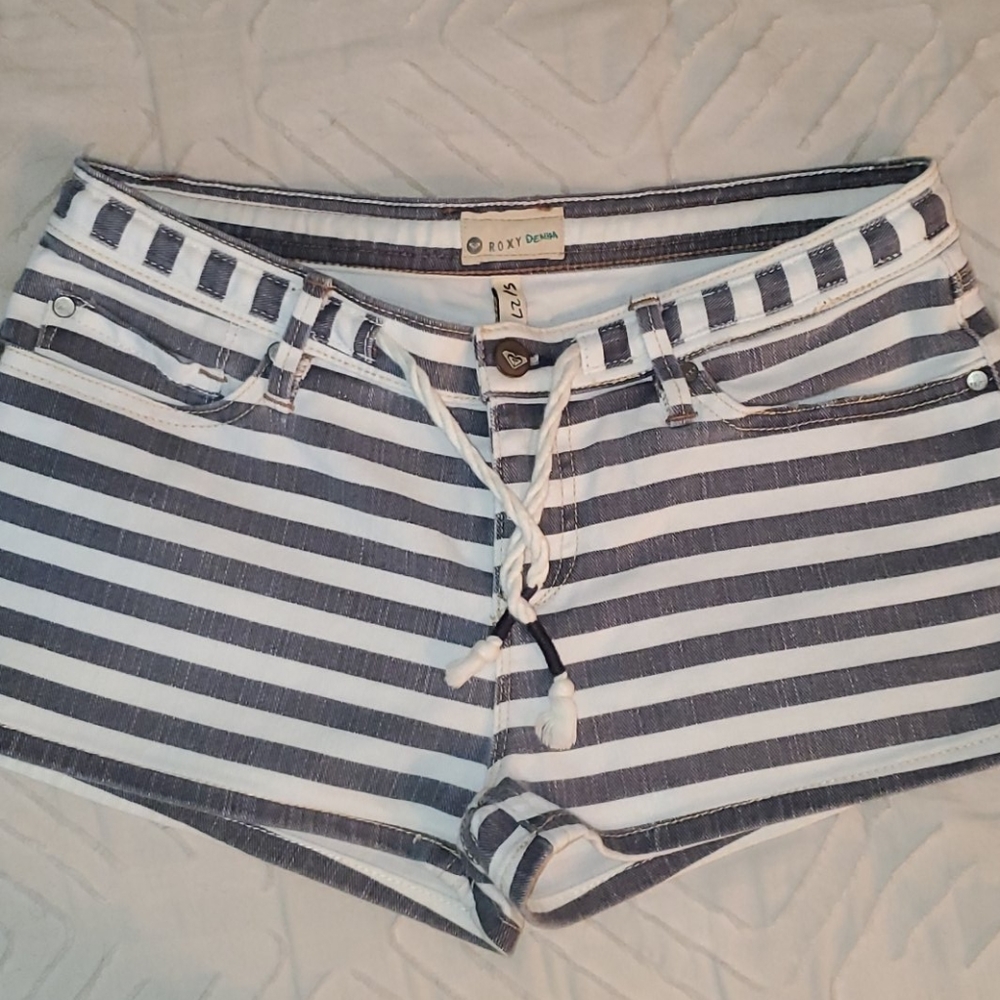 Striped Roxy shorts